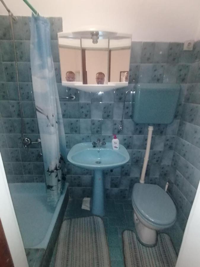Marina Apartment End Rooms Вела-Лука Экстерьер фото