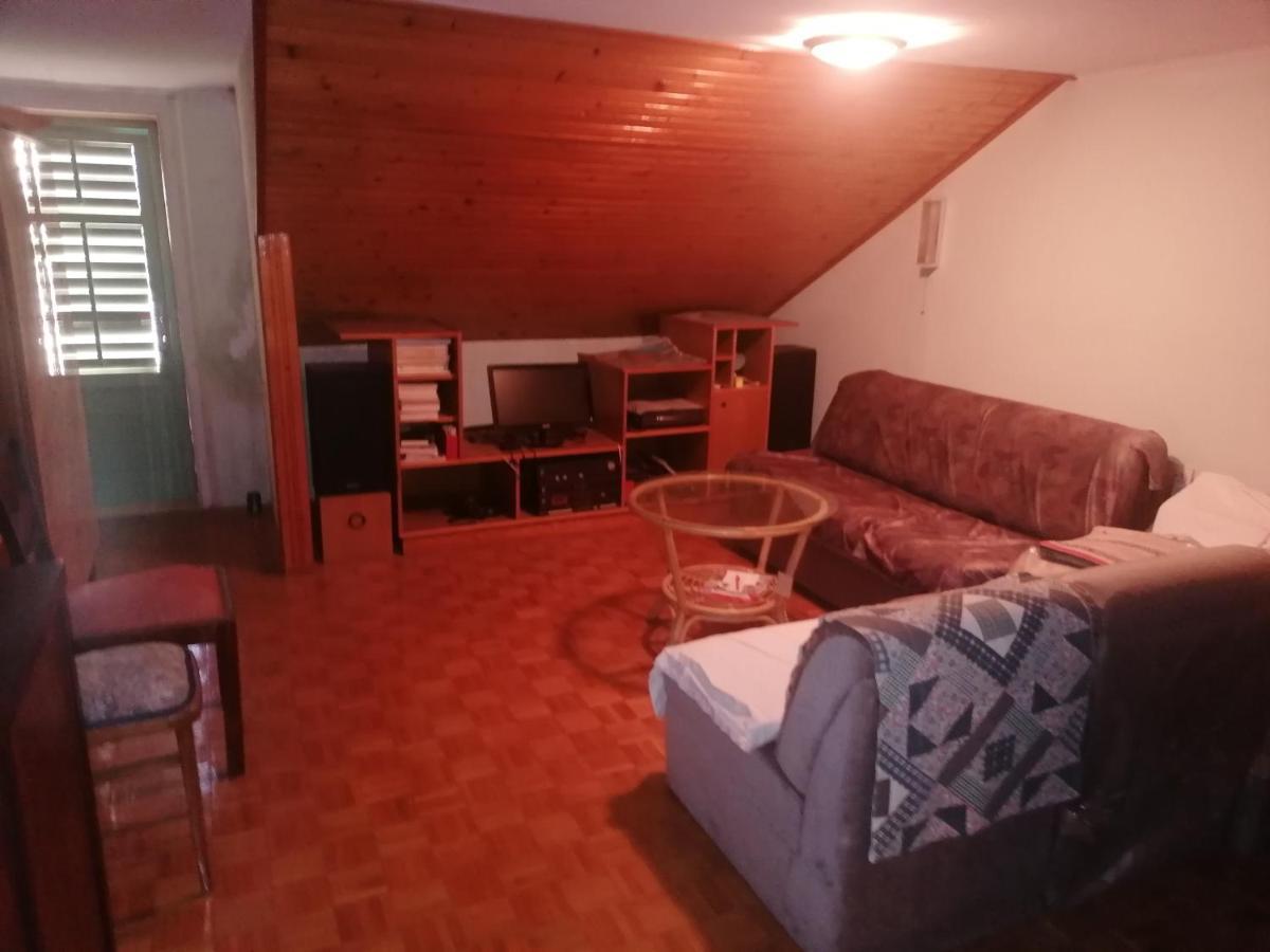 Marina Apartment End Rooms Вела-Лука Экстерьер фото