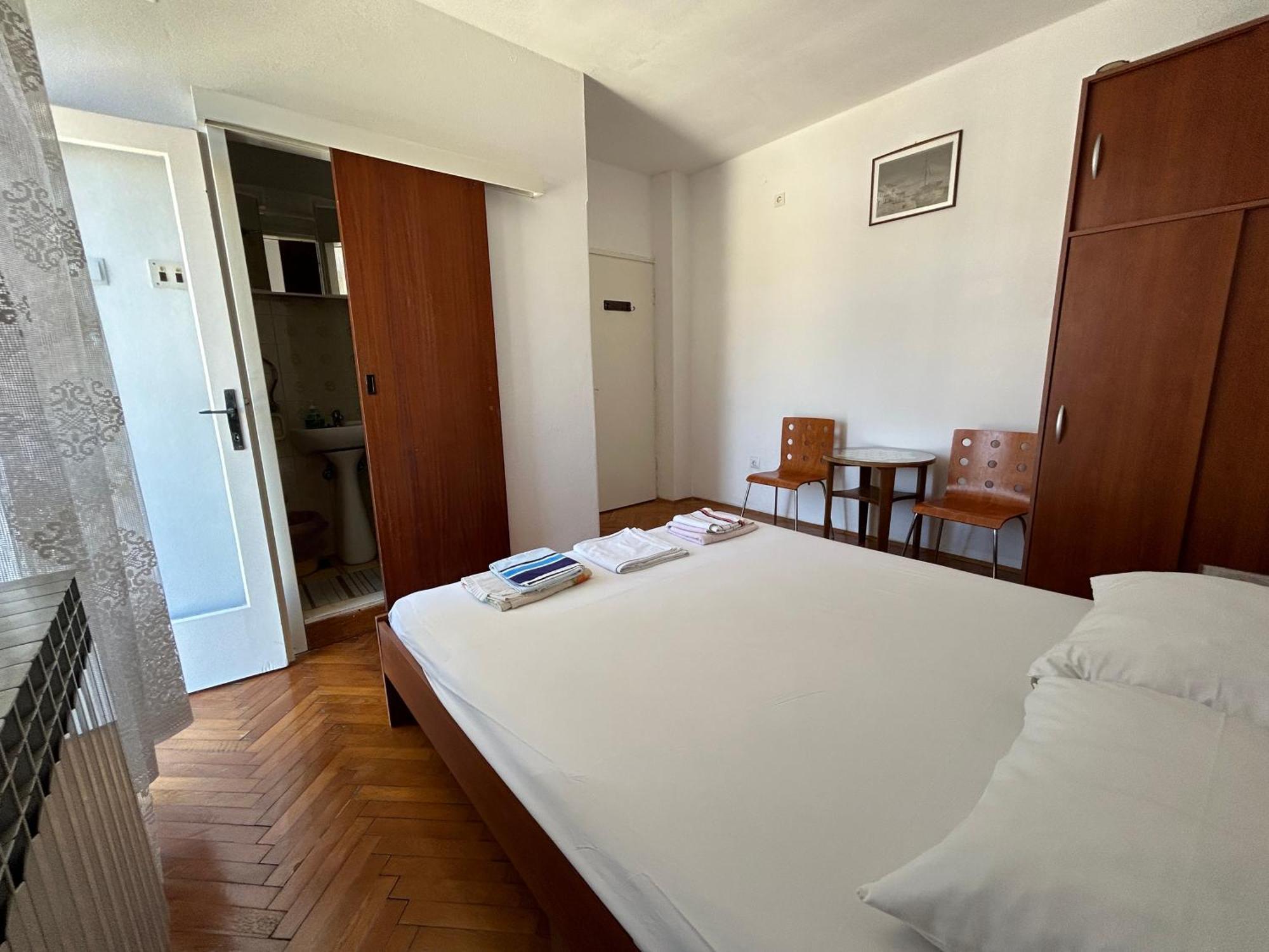 Marina Apartment End Rooms Вела-Лука Экстерьер фото